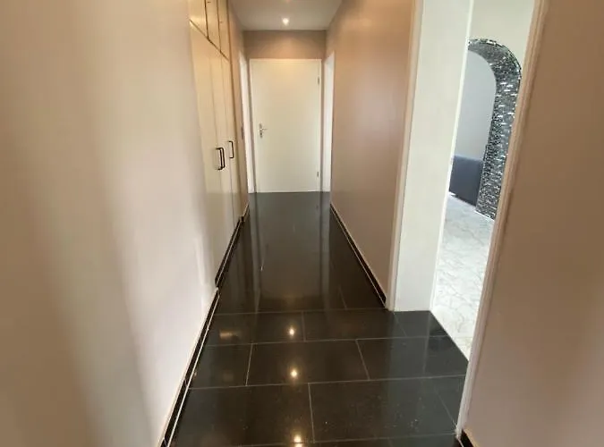 4 Zw M. Blick V. Balkon Auf Lech *