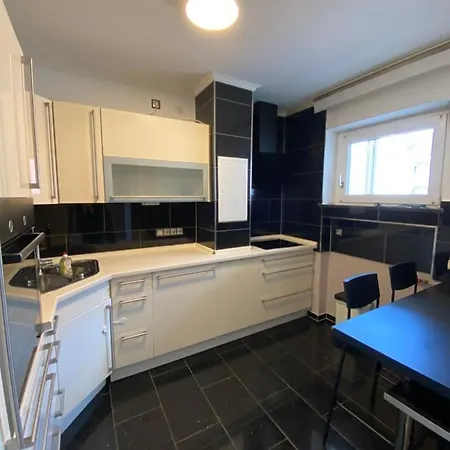 아파트 4 Zw M. Blick V. Balkon Auf Lech