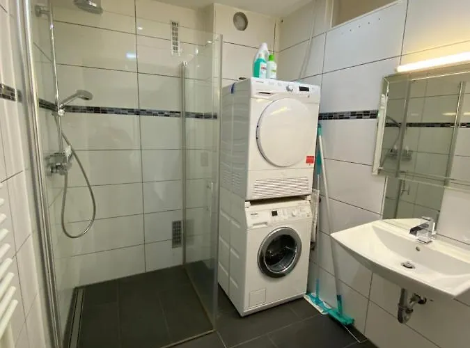 4 Zw M. Blick V. Balkon Auf Lech *